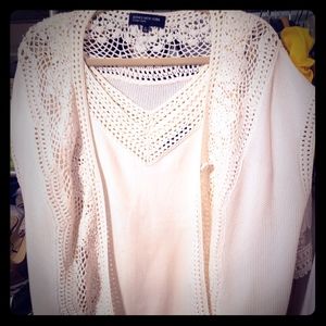 Short sleeve cream sweater set